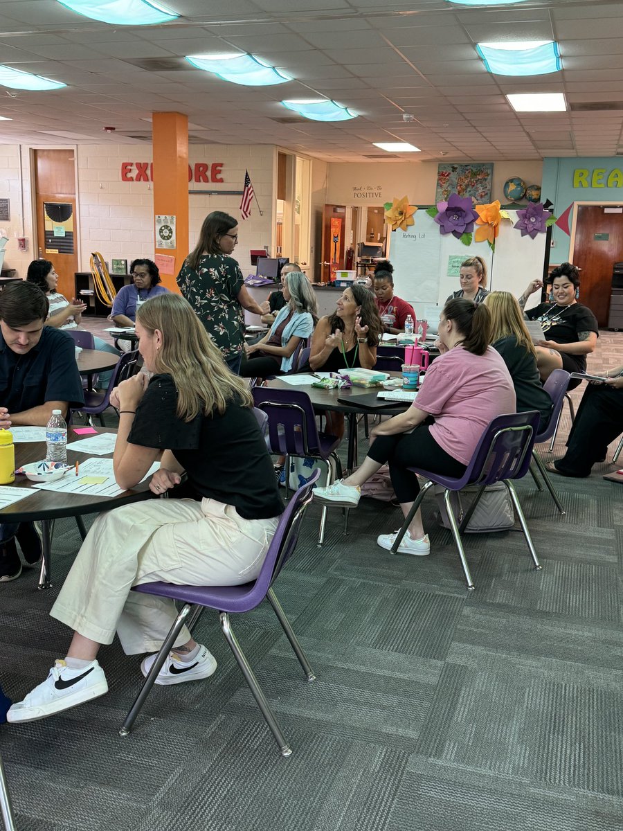 BentonHeightsES's tweet photo. Teacher leaders worked with our newer staff members on BHESA’s behavior and leadership (@TheLeaderinMe ) systems. @aestinch @AGHoulihan @boatcandice #TeamUCPS #BetterWithWe @UCPSNC https://t.co/uaODO0cv8A