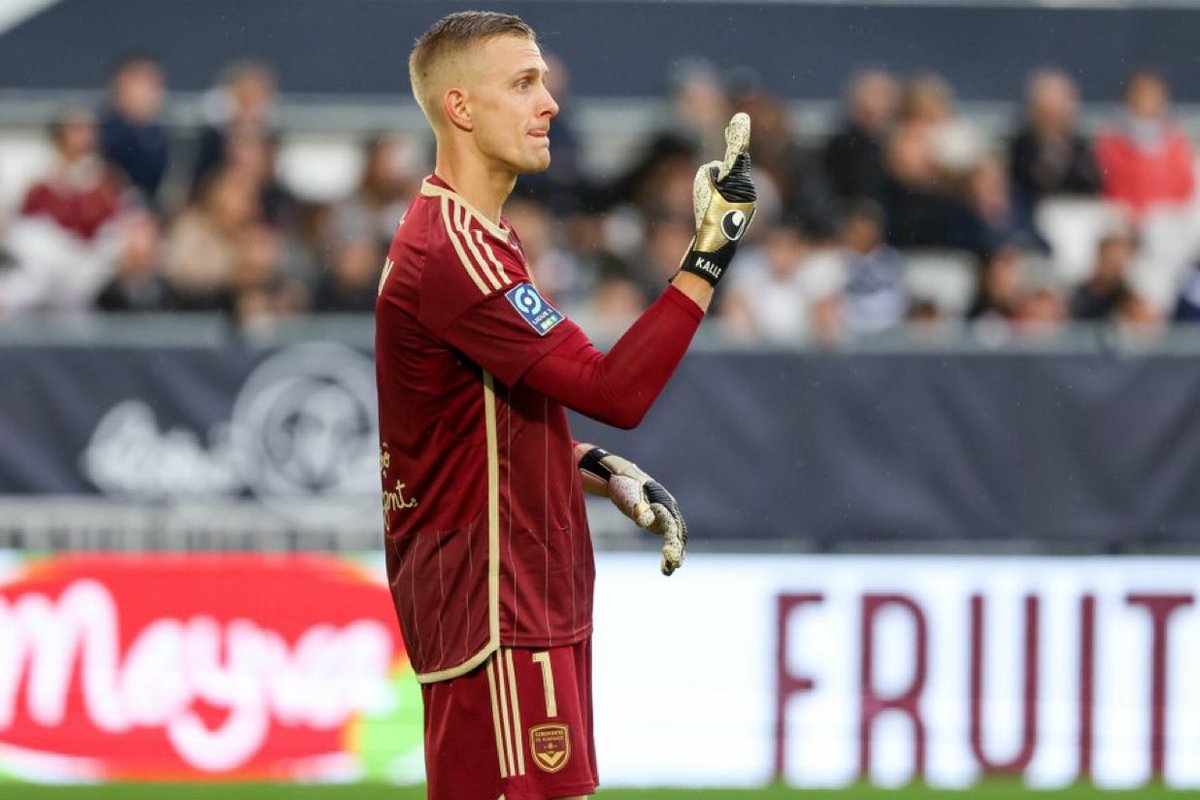 StrasbourgBR's tweet photo. MERCADO:
Livre de qualquer contrato, Karl-Johan Johnsson 🇸🇪 está muito perto de ingressar no Racing como substituto. 🧤
👉 O Estrasburgo também continua em busca de um novo goleiro titular. 🆕
( @lequipe )
#RCSA #RCSLIVE #LIVERC https://t.co/69EXf61tfo