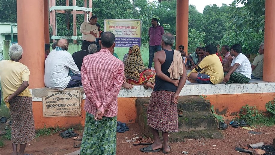 kvkdhenkanal's tweet photo. Seeds for Change: Transforming Agriculture with Model Oilseed Villages and Empowering Farmers and Farm women for a Sustainable Tomorrow
#SeedsForChange #TransformingAgriculture
#ModelOilseedVillages #EmpoweringFarmers #SustainableTomorrow
@icarindia @AtariKolkata @OdishaUniversi1 https://t.co/BwuQCmOP5z