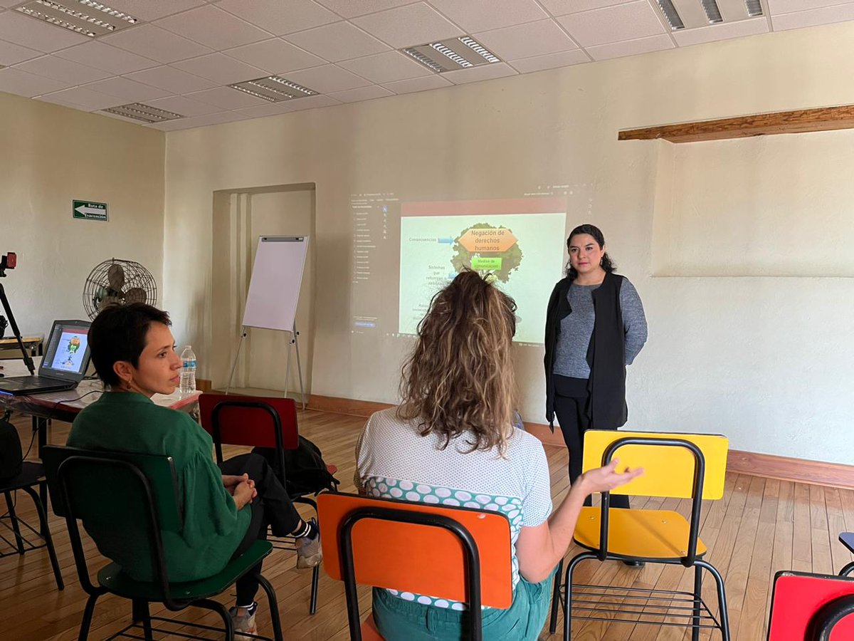 La 3er clase del taller de #formacionaudiovisual con perspectiva en #DerechosHumanos y atención a grupos vulnerables.  fue a cargo de @Copred, nos hablaron  sobre los grupos de atención prioritaria y la intersección y discriminación. #DerechosHumanos #CineComunitario