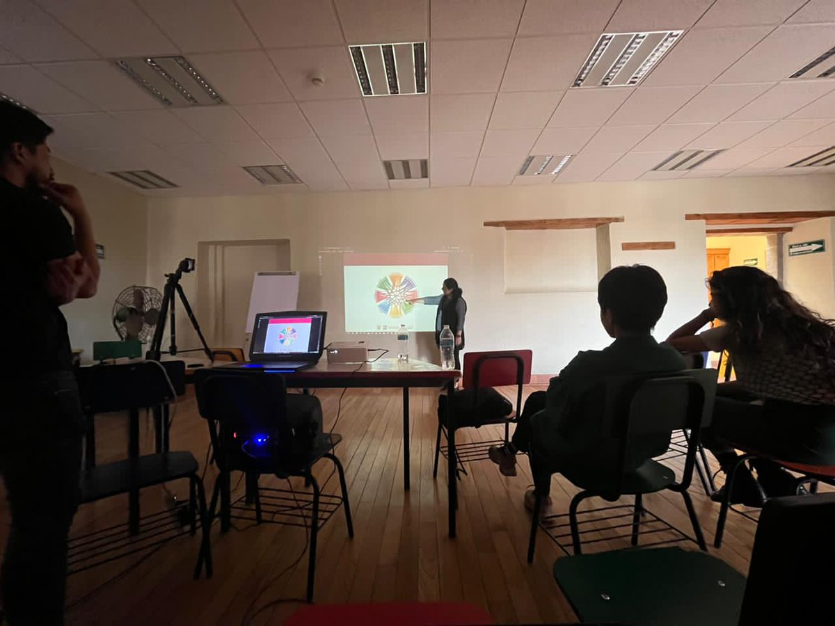 Tráffico tweet media