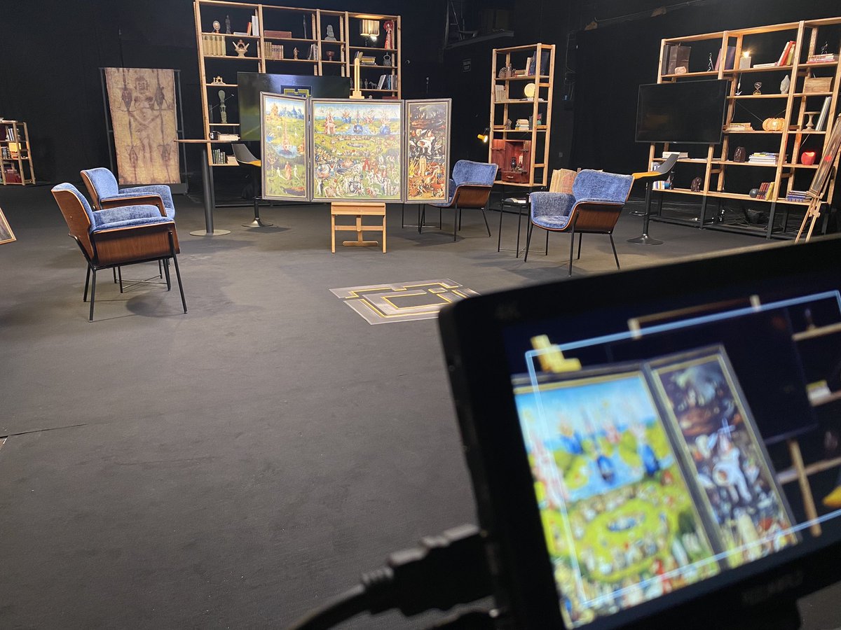 Hoy en #ElColegioInvisible hablaremos de la historia oculta de los reyes. A las 23,30h en <a href="/MegaTDT/">Mega</a>. No te lo pierdas