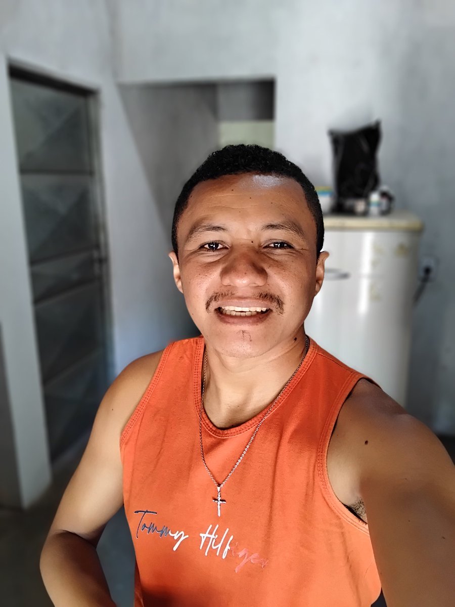 danielsousa_db's tweet image. Seja forte o suficiente para ficar só, inteligente o suficiente para saber quando você precisa de ajuda e tenha coragem o suficiente para pedi-la.