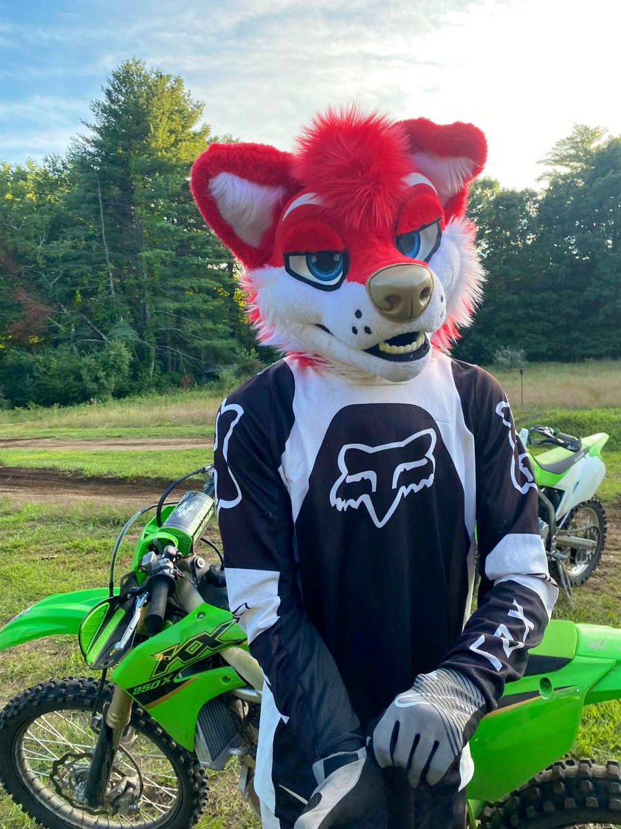 It’s #FursuitFriday and practice day out on the track