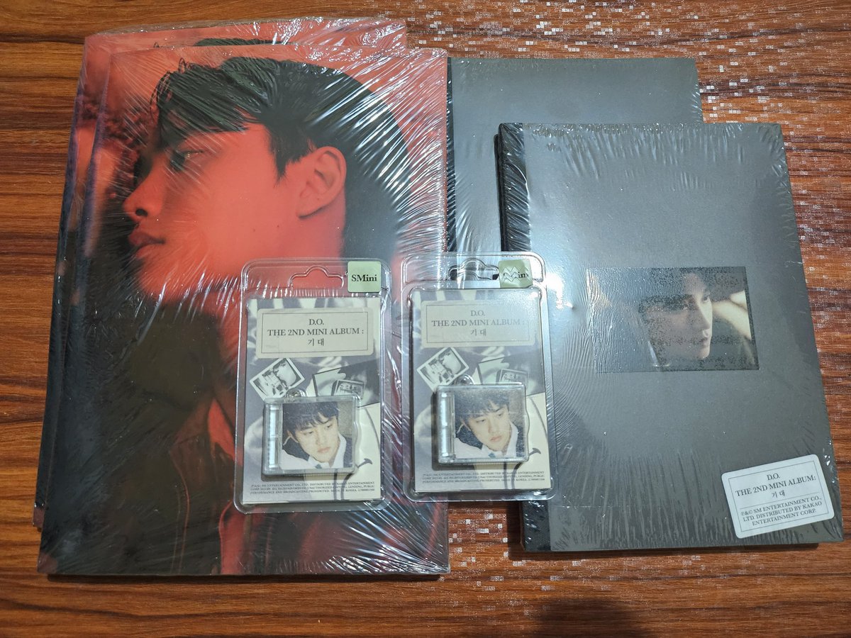 poprockssb2's tweet photo. wts lfb exo doh kyungsoo expectation album 

note ver — 430 
smini a or b &amp; film ver — 600 (all sold)

— sealed &amp; onhand

💳: bdo, gcash
🚚: sco, flash exp

full cod w/ fees 
https://t.co/UobLj99sJj

#BLOOMinManila https://t.co/ac8Jmbtfge