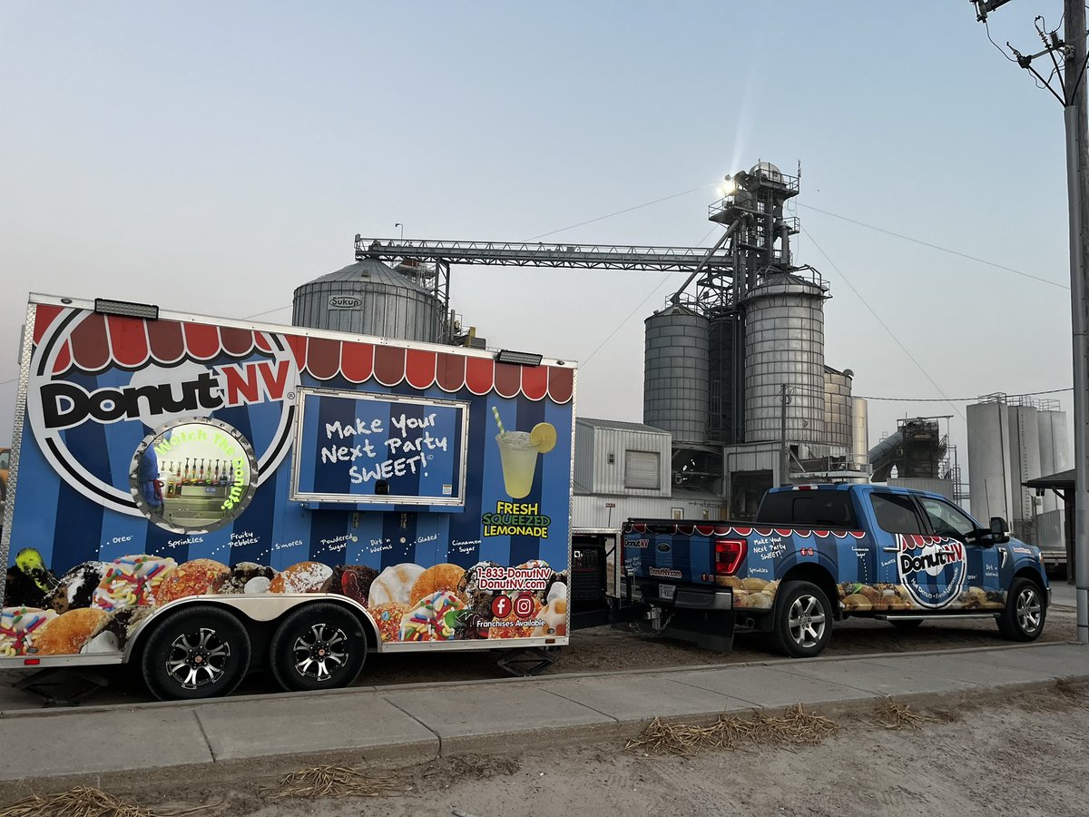 AdamsCattle's tweet photo. Donut worry, it’s the weekend! A huge thanks to DonutNV Central Nebraska for serving up delicious donuts and drinks for our second Food Truck Friday! https://t.co/u4fPoGtsCv