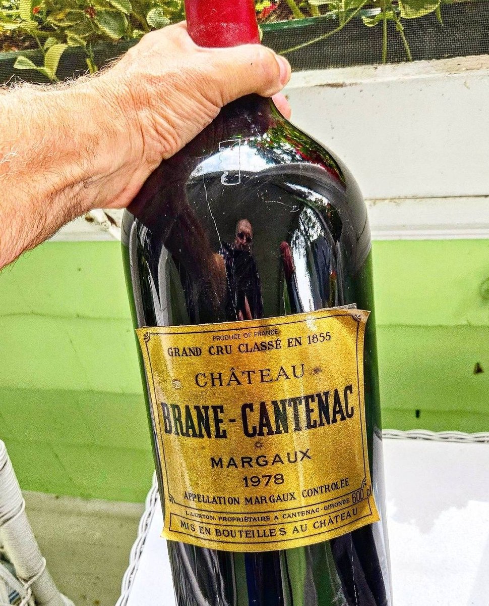 grapesunwrapped's tweet photo. Its been flattering and and honor that the family of Frank Prial, a groundbreaker in #wine journalism from his decades at the @nytimes invited me in to have his library of wine books and remaining wines, like this one. I am working on projects to honor his legacy. #pouritforward https://t.co/waZQ15CdBm