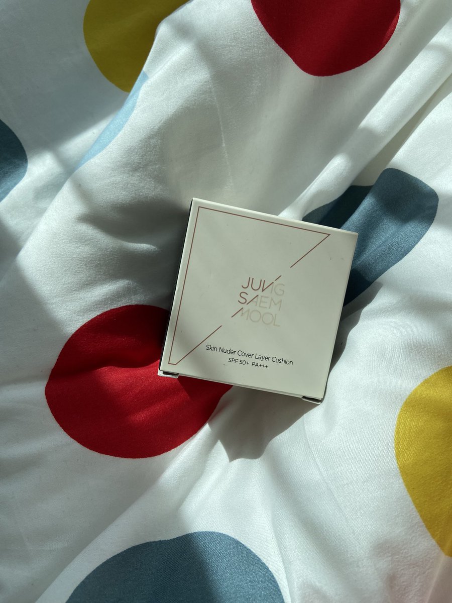 155onsale's tweet photo. ส่งต่อคุชชั่น(refill) jung saem moon เบอร์ 22 light ราคา 300 บาทคับบ มีพัฟนะคะ ยังไม่ได้แกะเยยย ⭐️⭐️⭐️ #ส่งต่อคสอ #ส่งต่อคสอมือ2 #ส่งต่อเครื่องสำอาง #ส่งต่อสกินแคร์ #ส่งต่อเครื่องสําอางมือสอง #ส่งต่อเสื้อผ้า https://t.co/GFDFIA7ePw