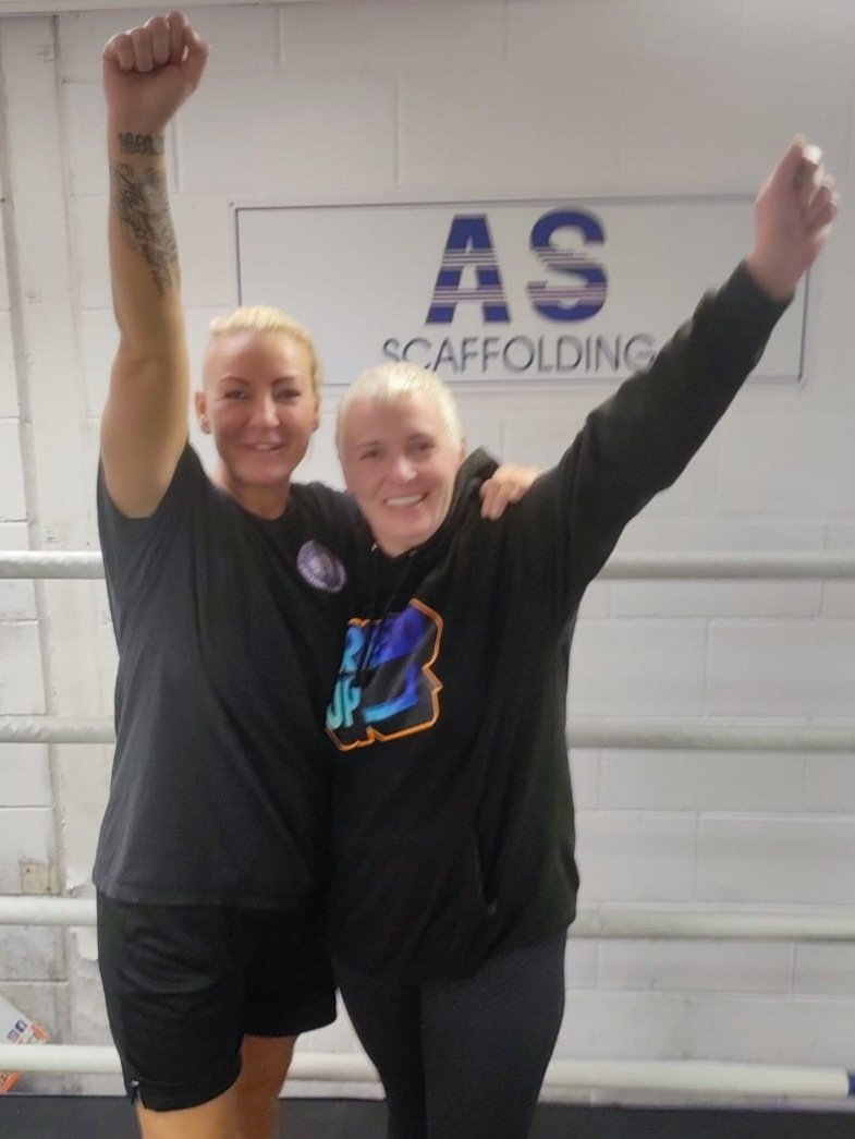 FreedUpEvents's tweet photo. Thanks to Babs and the @BluevaleCC Boxing Group for inviting me along to take part and share the #FreedUp journey with them today, was great fun ๐ฅ๐ฏ๐ช๐ผ
#recovery #recoveryfitness #recoverycommunity #boxing #MakingRecoveryVisible https://t.co/ICqHt0a1c7