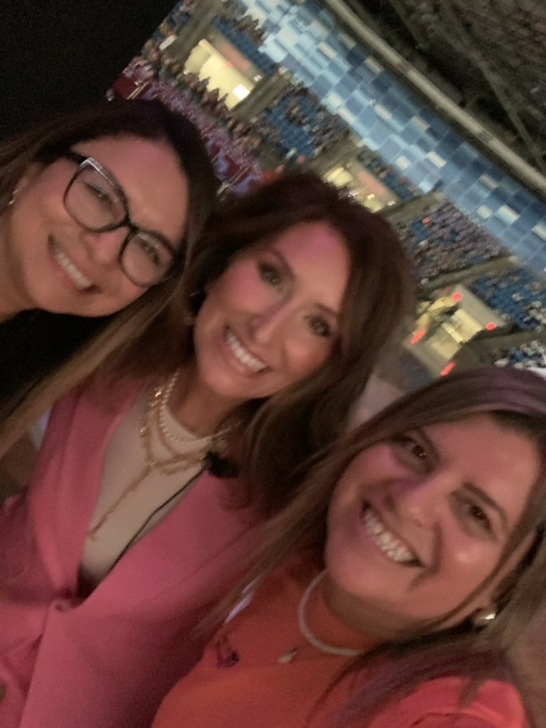 litilsworth's tweet photo. #NKCConvo2024 @MariaPR36  awesome dancers!! 🤩 @RochelDaniels https://t.co/FaaZpxJPKO