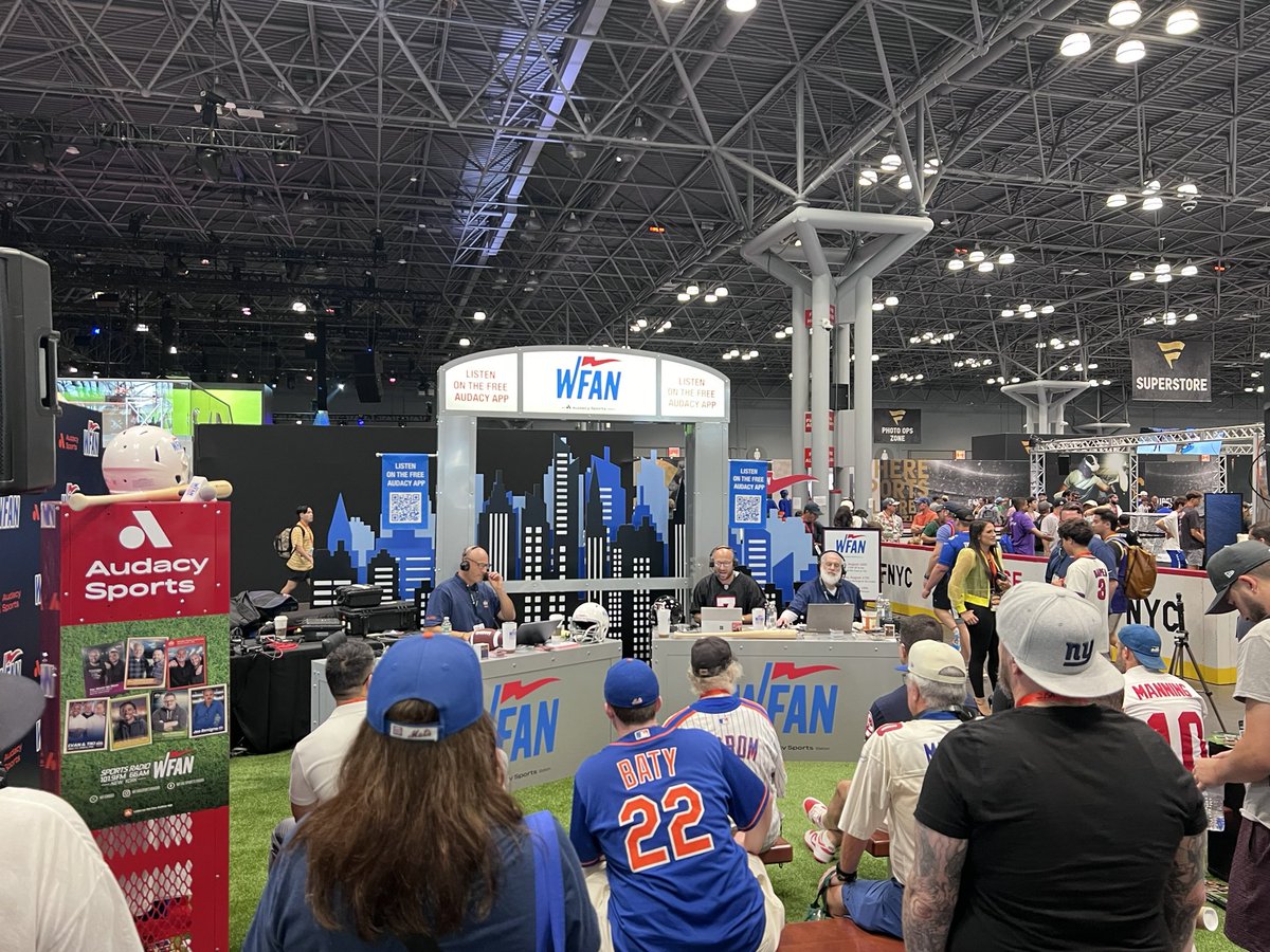 AudacySports's tweet photo. LIVE from @Fanatics Fest 2024…@WFAN660 is broadcasting live all weekend long! Drop by and say hello!

@BTandSal: 10-2
@EvanandTikiWFAN: 2-6 https://t.co/mAhSZOgHoD