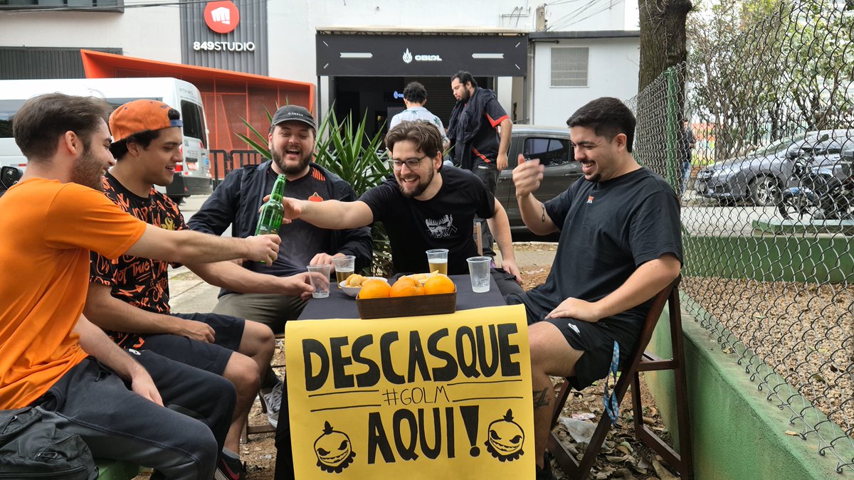 LaranjaMecLos's tweet photo. TÁ LIBERADO O ALMOÇO RAPAZIADA!

Episódio do Suco de Laranja #2 tá no ar 🍊

link nas respostas 👇 https://t.co/t60cNK5piW