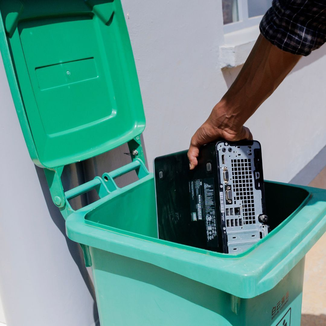#FridayAppreciation

We would like to extend our heartfelt thanks to the below institutions for properly disposing of their e-waste with us. 

♻️<a href="/HospitalChuk/">University Teaching Hospital of Kigali/CHUK</a> 
♻️<a href="/CarlcareGlobal/">Carlcare Service</a>
♻️<a href="/UrNyagatare/">UR-Nyagatare Campus</a>
♻️<a href="/SwedeninRW/">Sweden in Rwanda</a>

Thank you for contributing to a #GreenRwanda🌿🇷🇼