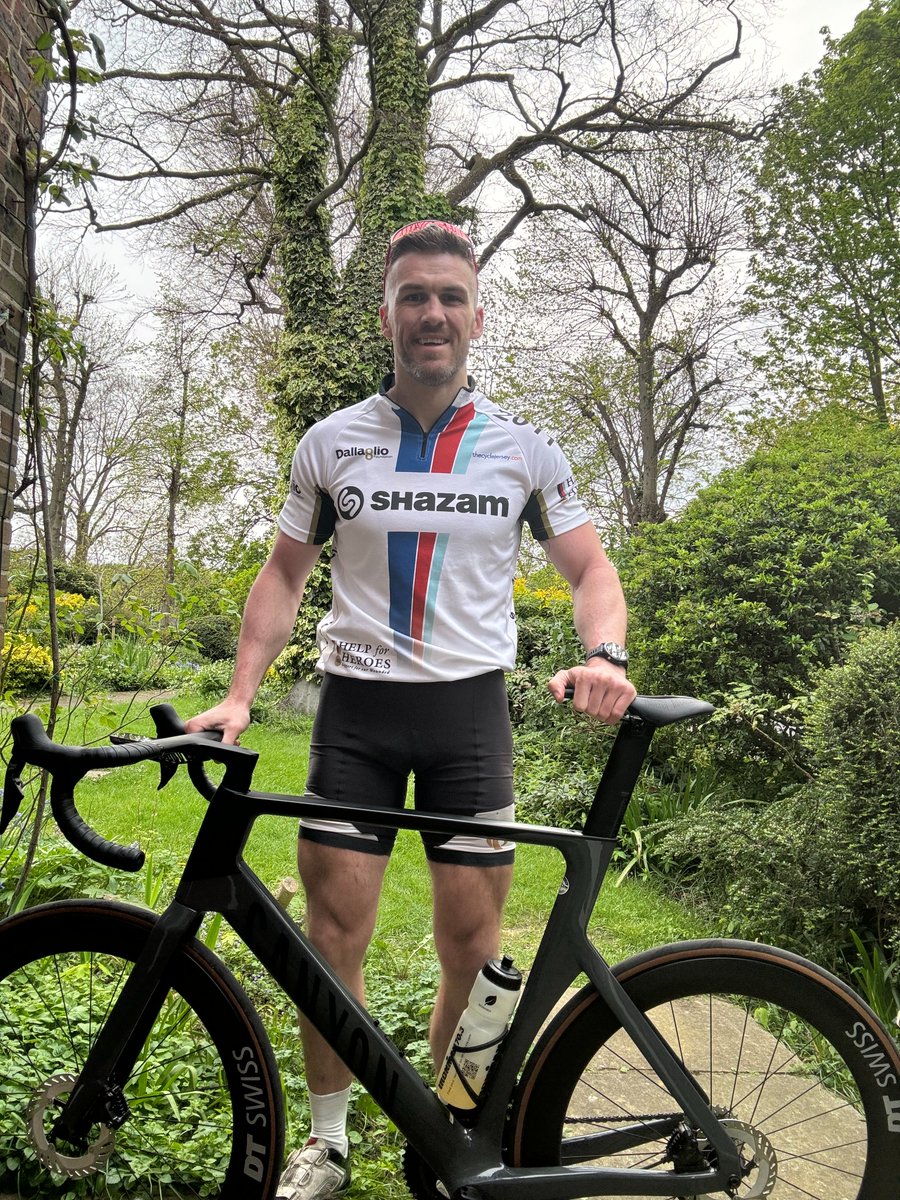 geshNHS's tweet photo. Tomorrow morning Rob Mitchell launches his challenge to complete 7 Ironman triathlons in 7 days for charity.
Rob, a Surgical Registrar at St George's, was a #Teamgesh staff story in July.
Read more about Rob here https://t.co/vk1rIoLQnj
Good luck Rob - you'll smash it ♥️♥️♥️ https://t.co/Zids2YfEIM