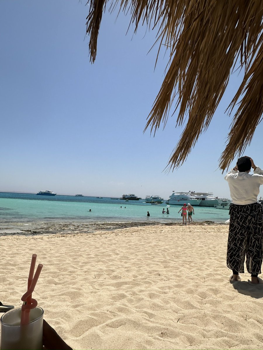 Abd75_masri's tweet photo. X risqué l’Egypte a les meilleurs plages au monde que sa soit la mer rouge ou la méditerranéen https://t.co/Y1BZ1Ojq0r