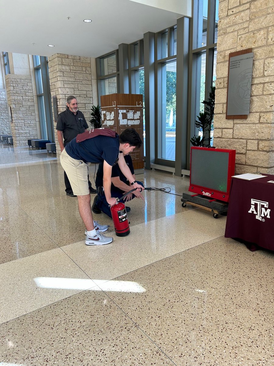 TAMU_Safety's tweet photo. Welcome back to @TAMU, Ags! Come see us as Howdy Week wraps up... practice using a fire extinguisher and grab some goodies! We'll be at the MSC until noon 👍 https://t.co/ZkvYwpS29r