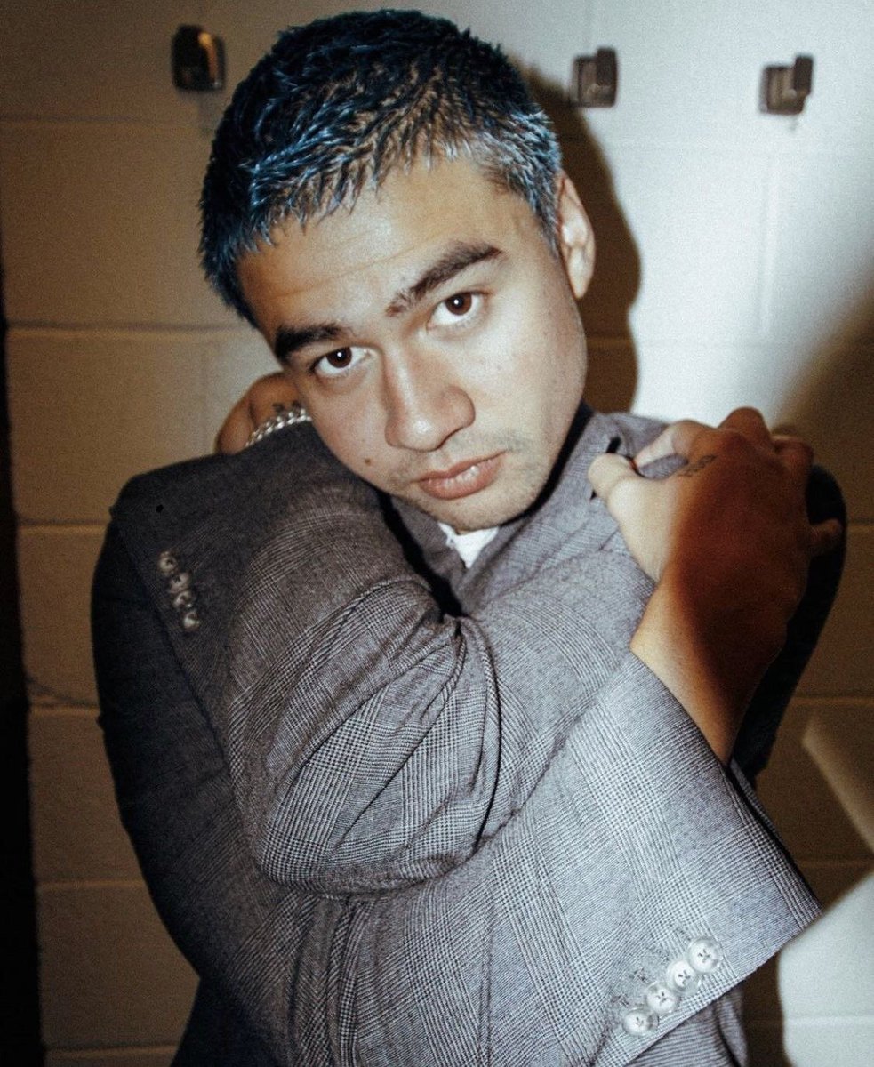cthcenter's tweet photo. blue hair… https://t.co/3uvO3uer4t
