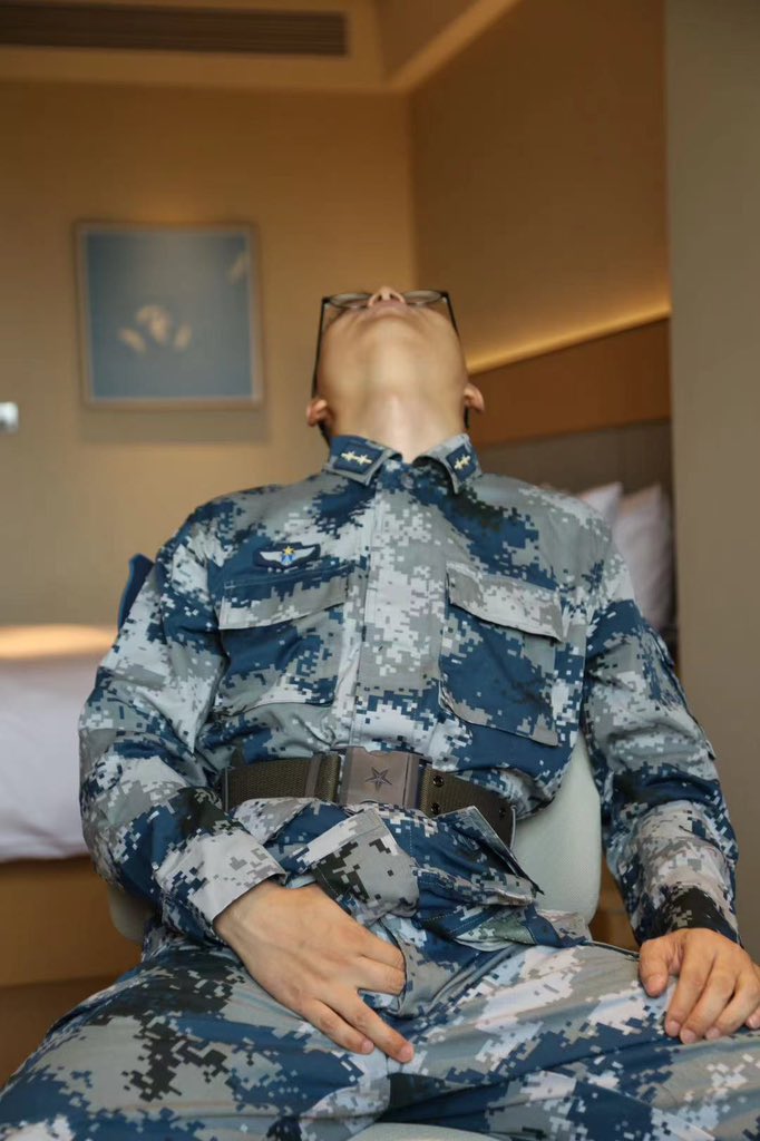 呼之欲出
<a href="/wooooka99/">斯文不败类（苏州摄影）</a>