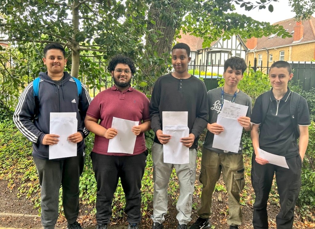HHS Sixth Form (@hhs6th) on Twitter photo Another fantastic #alevelresultsday2024 & #Btecresultsday2024 <a href="/HarrowHighSch/">Harrow High School</a>! Congratulations to our learners who did so well, we are so proud of you π Another fantastic #alevelresultsday2024 & #Btecresultsday2024 <a href="/HarrowHighSch/">Harrow High School</a>! Congratulations to our learners who did so well, we are so proud of you π