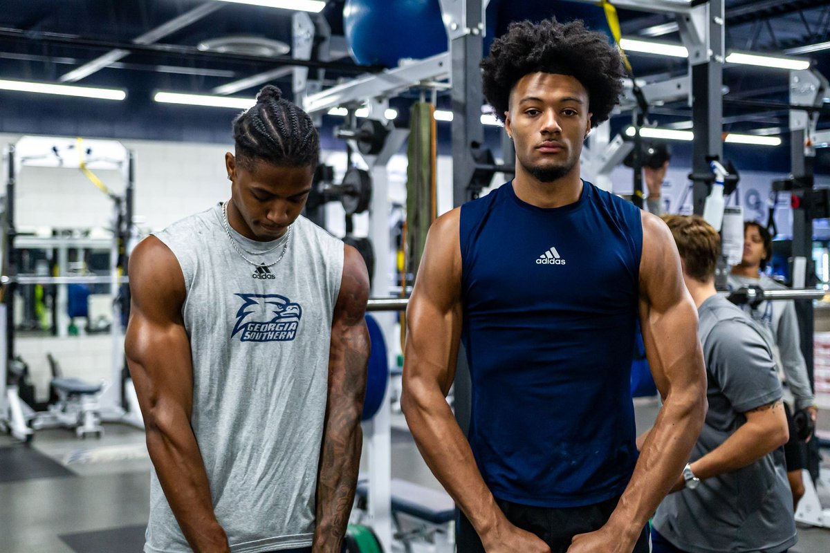 GSAthletics_MBB's tweet photo. Need a lift? 💪

#HailSouthern https://t.co/Mvh95Ql9FH