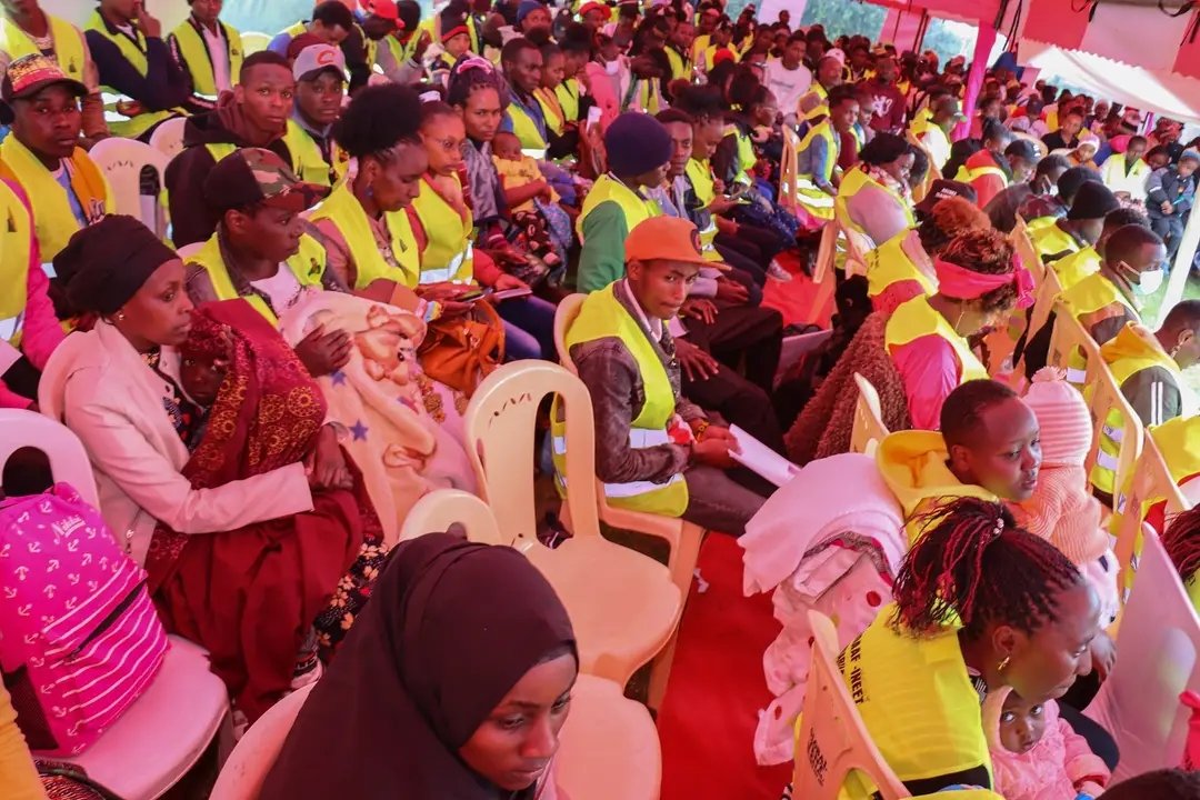 HonFaithGitau19's tweet photo. As we climaxed this year's #InternationalYouthDay2024 , I graced the graduation of the first cohort of hundreds of youths under the NGAAF INEET program, spearheaded by @NGAAF_KE and @KeEquityBank. The training majored in entrepreneurship and E-commerce. The future is youthful. https://t.co/mh0KYk02QI