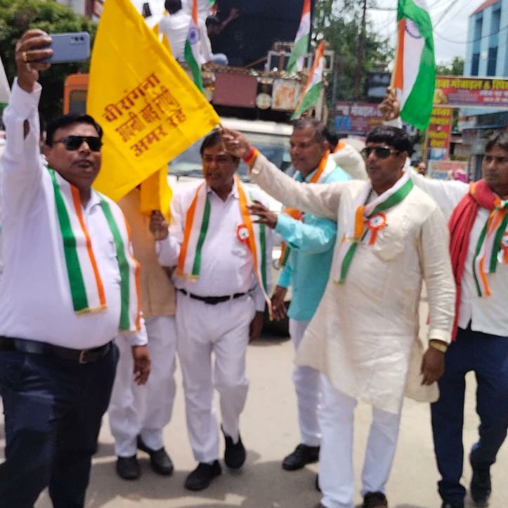 Dharmen99775259's tweet photo. Virangna avantibai Lodhi k janmotsav per Vishal Shobha Yatra ka program 16 August 2024 ka karya karam sampann hua. https://t.co/XSBXBaE4xF