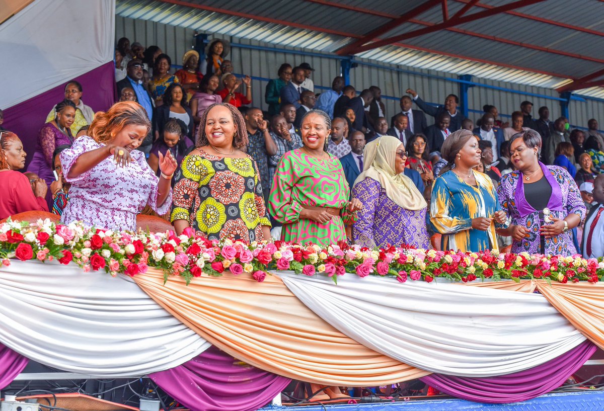 KKCommetary's tweet photo. Governor Anne Waiguru celebrates the achievements of Kenya’s female leaders. #G7MachakosChapter
Trends: Babu Owino Opiyo wandayi imenti house kenyatta university Kalonzo herpes Garnacho #PadreNiMwizi premier league Morara Nikita kering Ksh 5.15 wavinya ndeti https://t.co/lcYAByGkjM