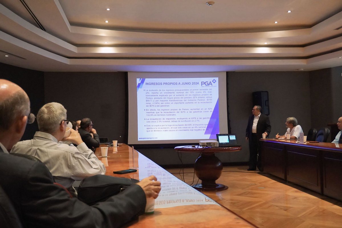 ✨ Revivimos los mejores momentos de nuestra reciente sesión del Comité Técnico de Finanzas Públicas, donde tuvimos el honor de escuchar al Dr. Marco Antonio Pérez Valtier, Socio de Pérez Góngora y Asociados y Presidente del Comité Técnico. 📚💼