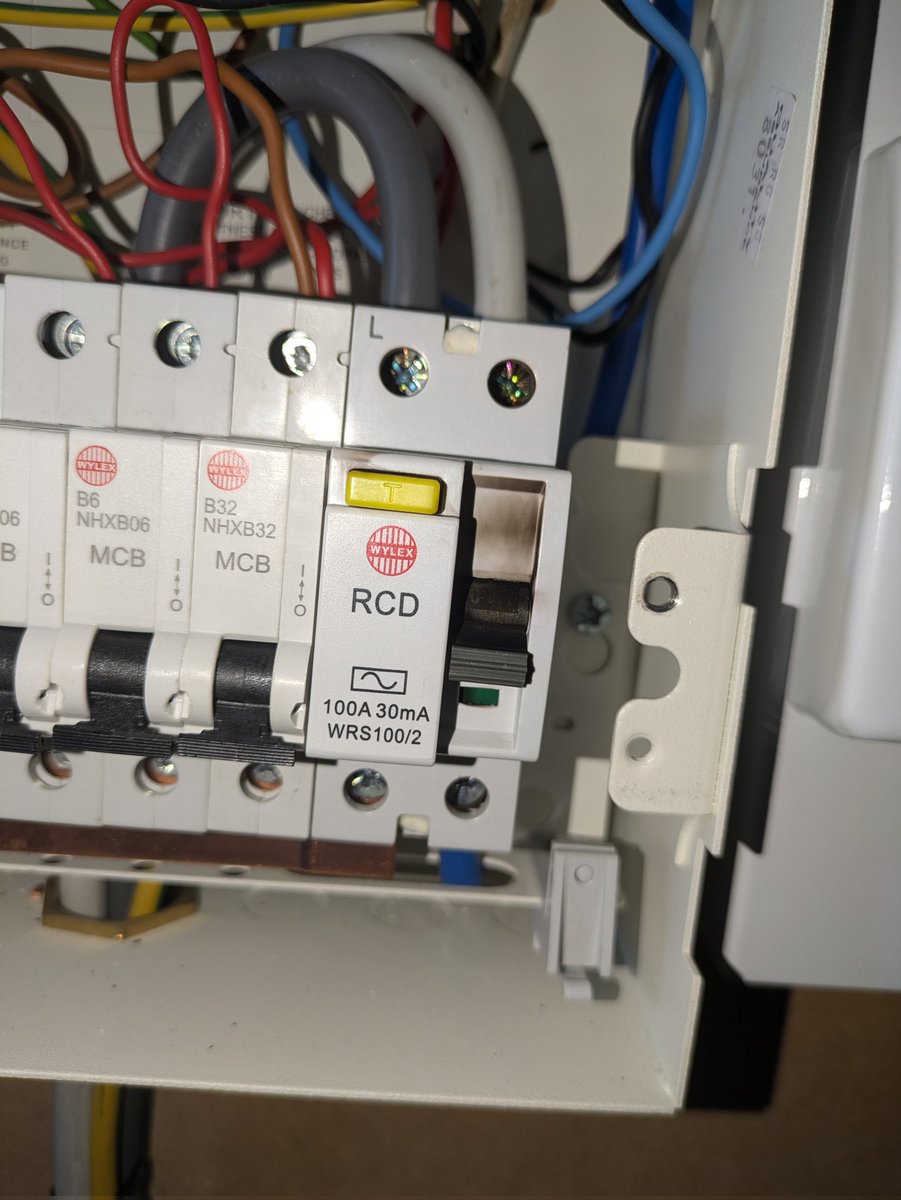 More proof to never store flammable materials in front of your Consumer unit. RCCB failure during normal operation when testing. Full short circuit fault Arc Flash at 2.4kA. slightly burnt hand but luckily escaped minor injury.