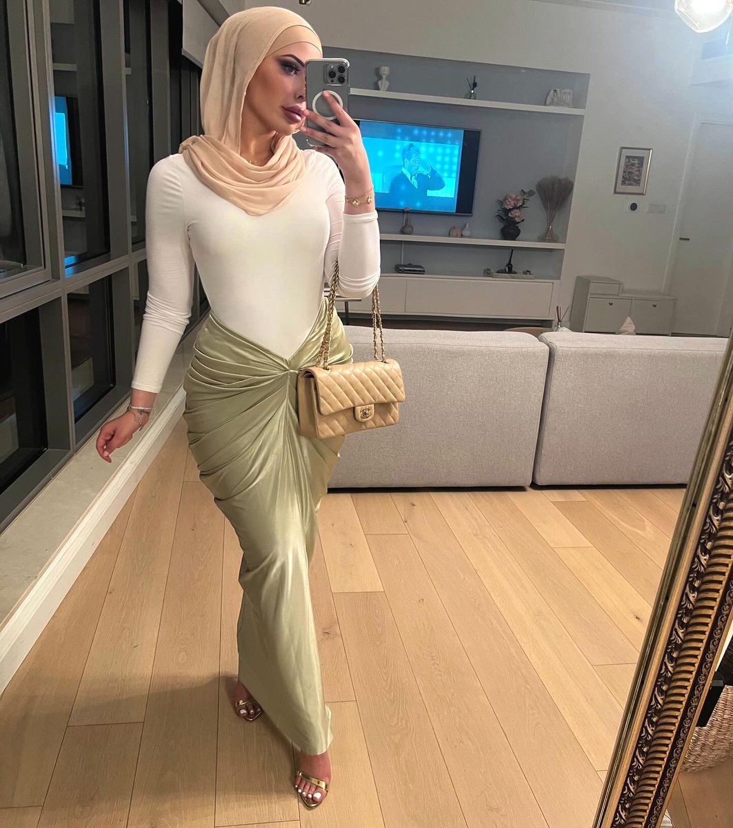 bratdalia's tweet photo. Your place is under my feet🖕

Findom domme finsub walletdrain https://t.co/Apr0N4jpKw
