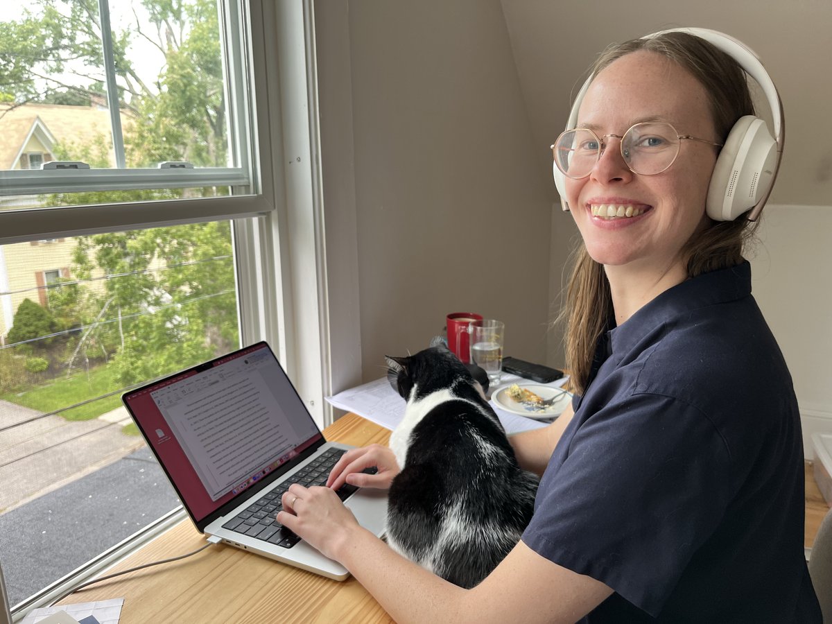 April Bailey tweet media