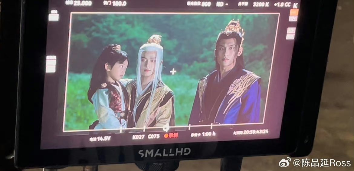 forxuebayi's tweet photo. [240816] #ChenPinyan weibo update 

“ความเสียใจบางส่วน และอีสเตอร์เอ้กบางส่วน (ยังไม่จบ)”

//คุณเฉินผินเหยียนมาลงเบื้องหลังการถ่ายทำค่า~ มีใครดูจบแล้วบ้างคะ 🙋‍♀️

#少年白马醉春风 #DashingYouth
#ดรุณควบม้าขาวเมามายลมวสันต์
#薛八一 #XueBayi #เซวียปาอี https://t.co/lSoPEHNR3d