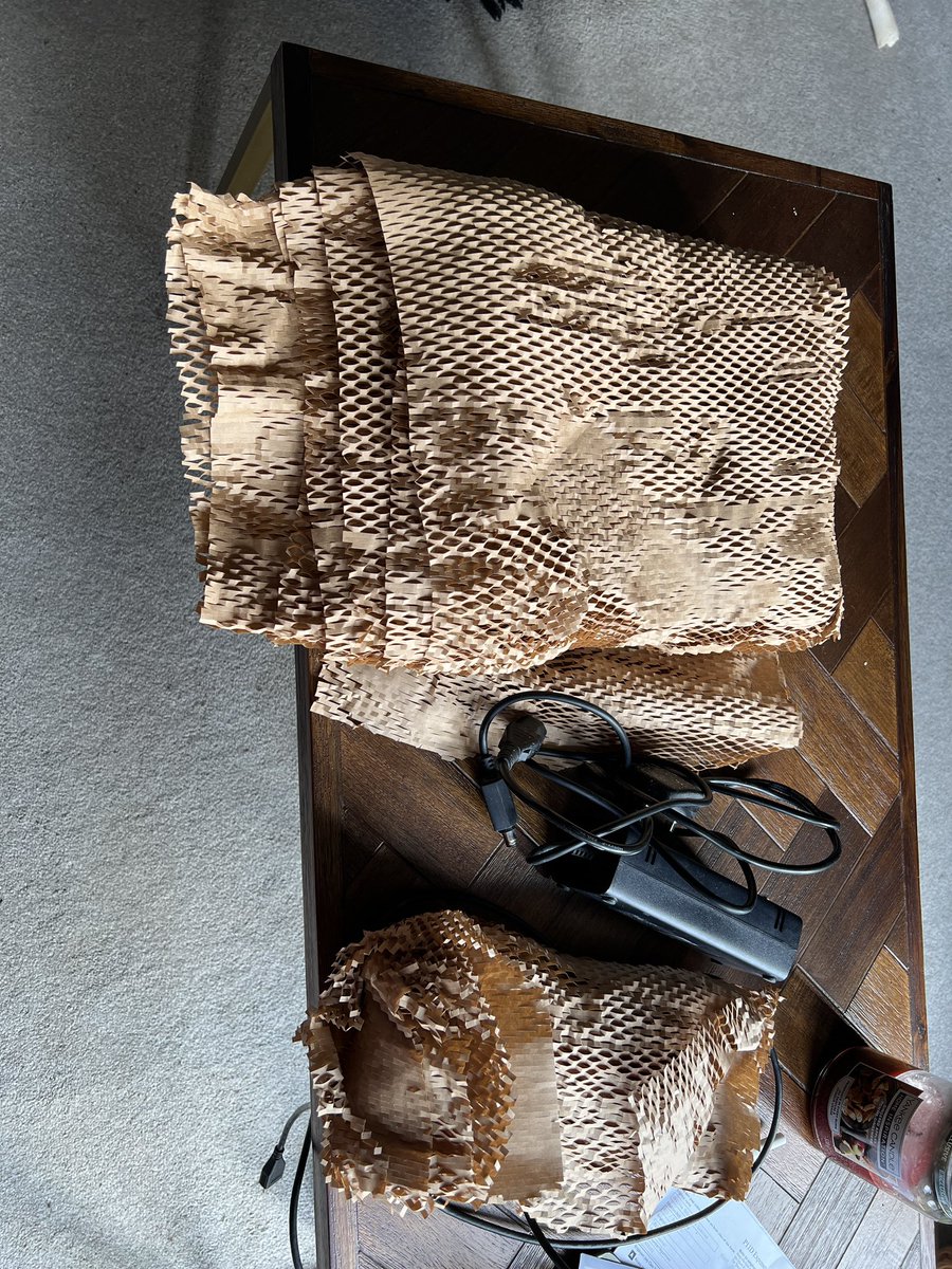 Wakey_x's tweet photo. @Cex I like your definition of ‘unboxed’ https://t.co/oPO2ARNVjc