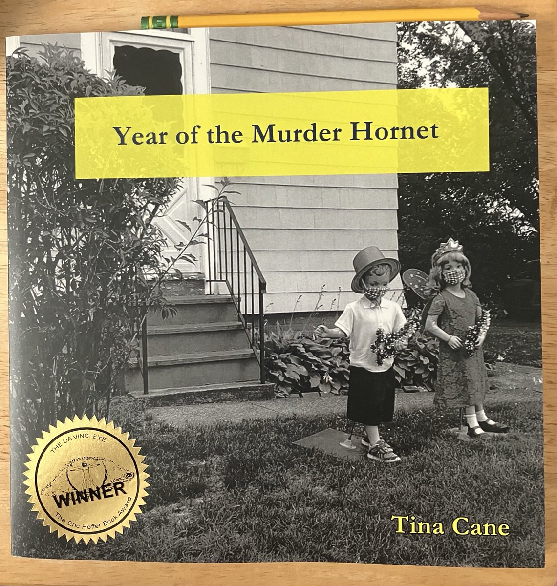 KymmInBarcelona's tweet photo. #sealeychallenge Book 1 of 3 poets I heard read last night at #brooklinebooksmith’s #ThirdThursday.
I remembered the first poem Tina read from loving it last year on the #PoetryFoundation site. #fangirling
#home https://t.co/ipUdeJp6Tx