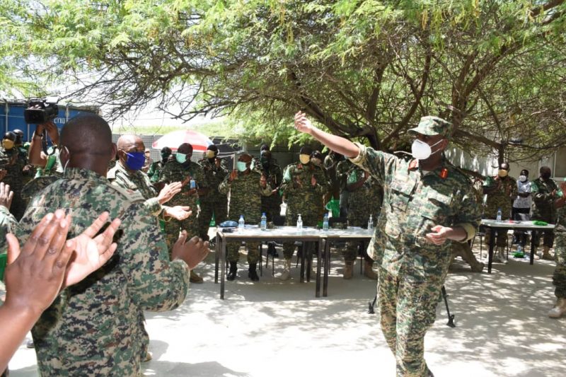 Gen Muhoozi Demands $100bn Compensation from U.S. for Uganda Military Losses in Somalia - #ChimpReportsNews #UgandaNews
chimpreports.com/gen-muhoozi-de…