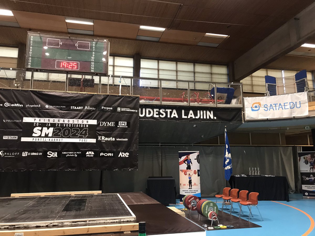 Itse talkoissa 💪 <a href="/Sataedu/">Sataedu</a> valokuvaaja-opiskelijoiden myötä yhteistyökumppanina💪Upeaa!