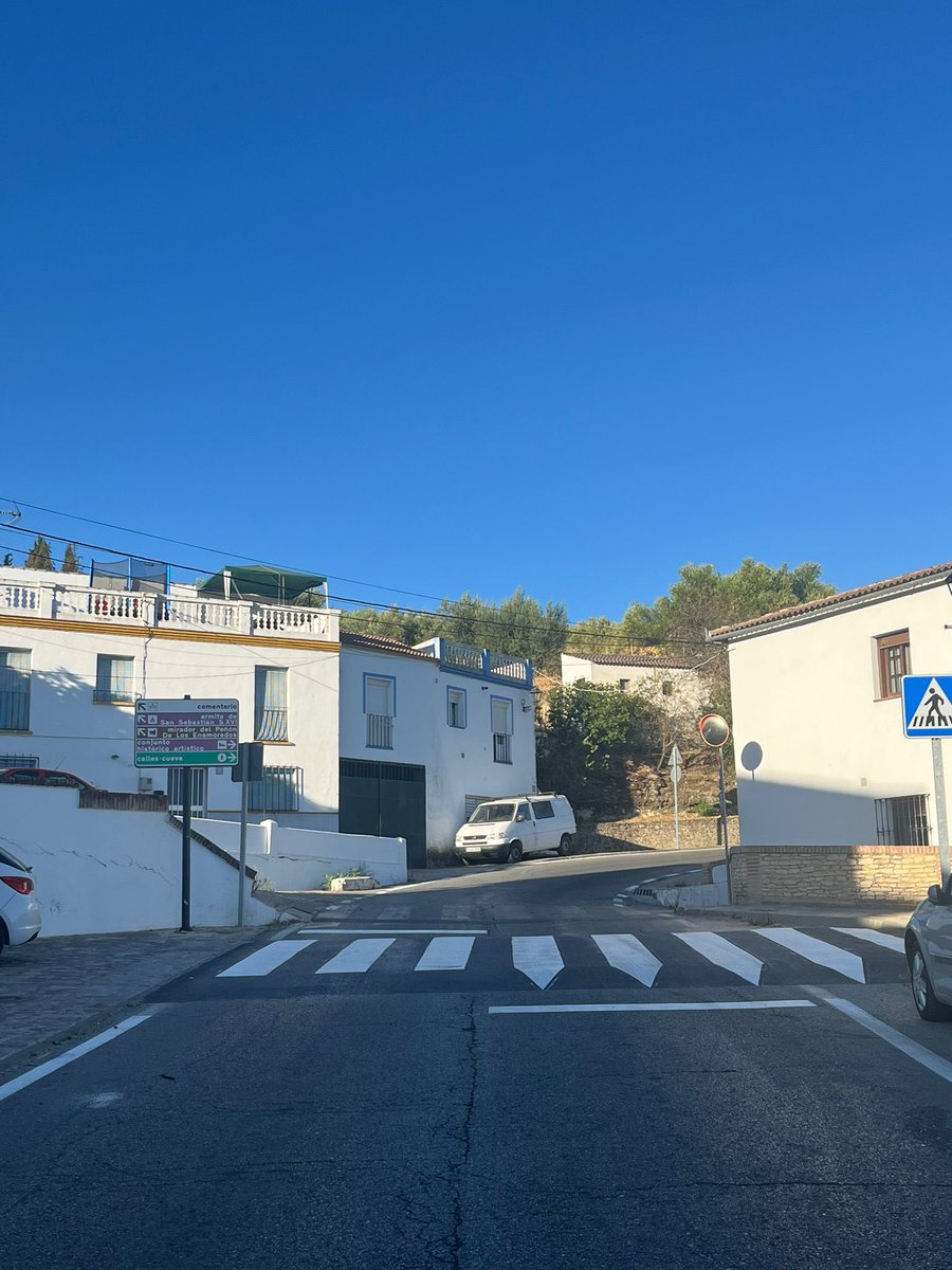 Ayuntamiento de Setenil de las Bodegas tweet media
