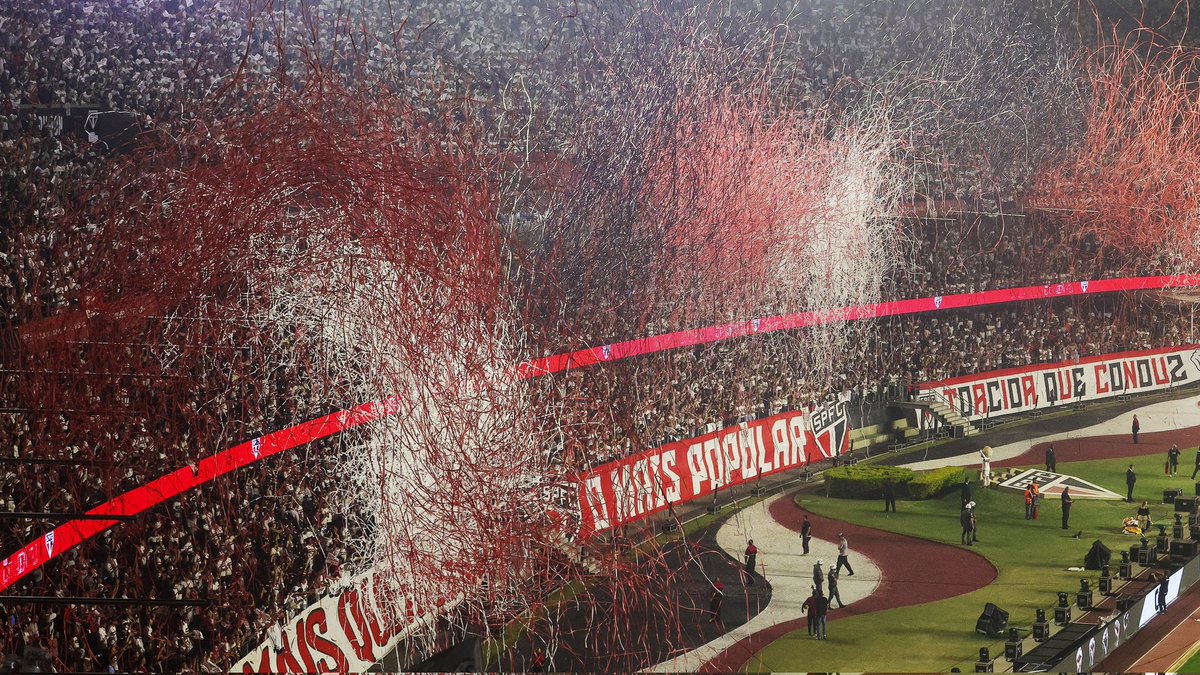 SaoPauloFC's tweet photo. 🏟️ A atmosfera do MorumBIS estava simplesmente sensacional no Majestoso, pela Copa do Brasil, há 1️⃣ ano!

Onde você estava nesse dia? Deixe nos comentários!

#VamosSãoPaulo 🇾🇪 https://t.co/ySRkamedZL