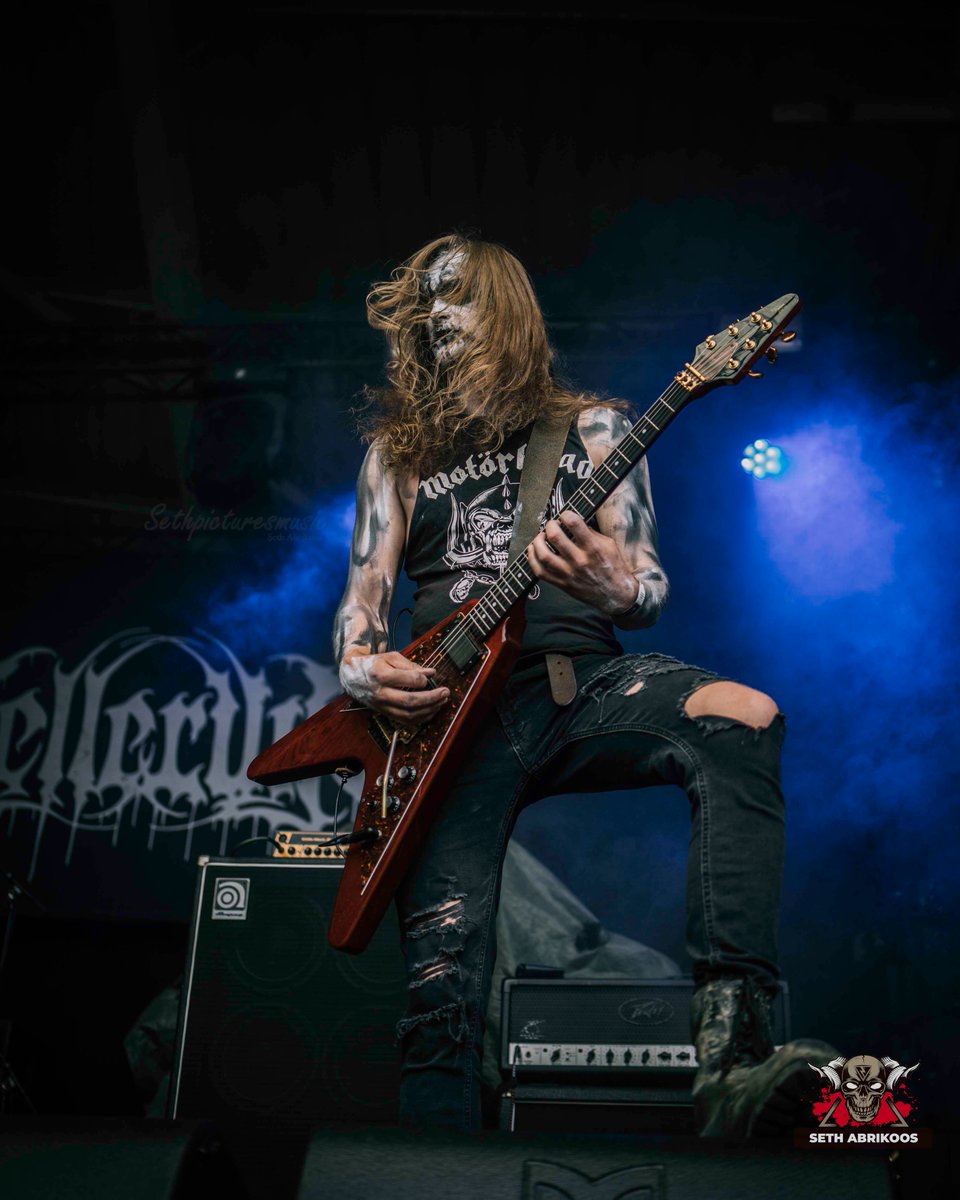SethAbrikoos's tweet photo. #Helleruin live at #DynamoMetalfest https://t.co/iJCRot45nR