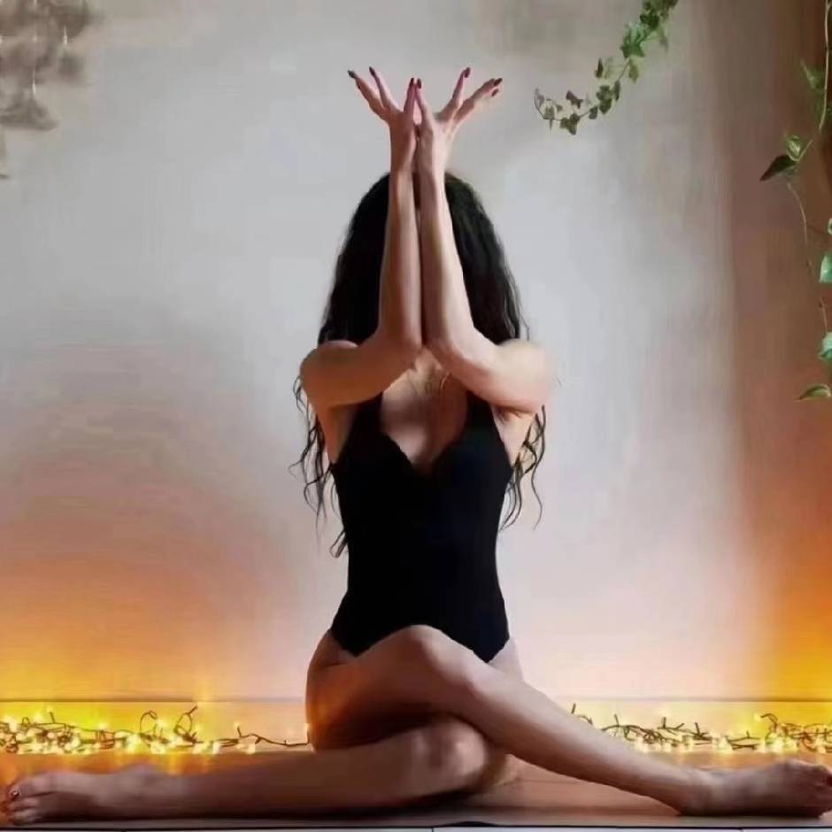 什么事都想刨根问底，却受不了真相的刺激。