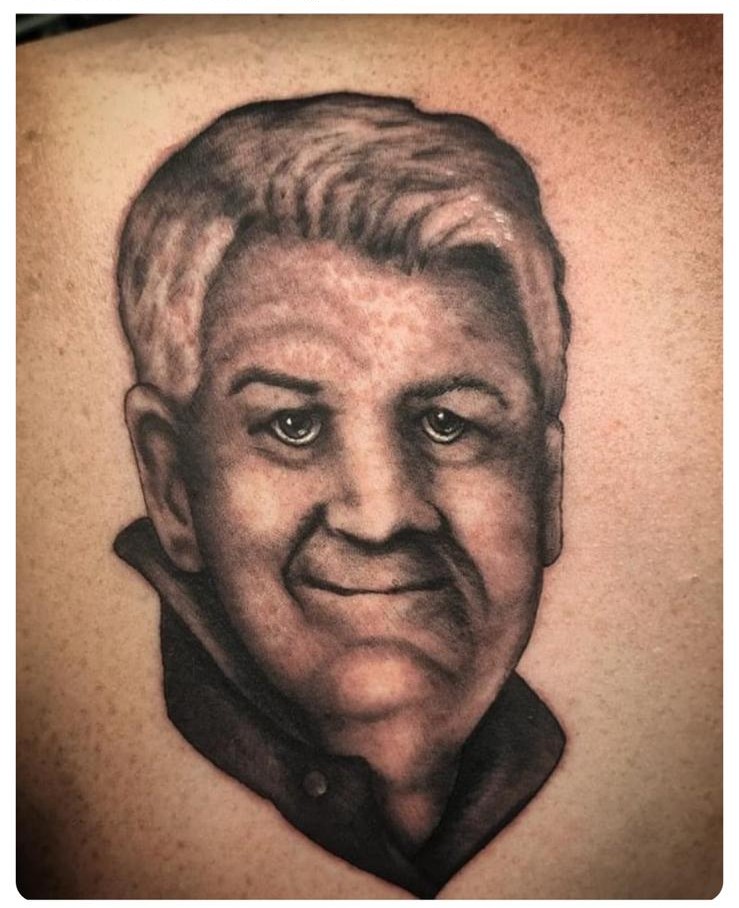 "I drive a Jaguar XJ8, 3.2, the sports version. It’s a very nice motor; 3.2 litre AJ-V8 all alloy engine. Classic colour interior theme, fluted leather seats, contrast colour keyed facia, figured walnut veneer. As good a motor as you can hope to drive."