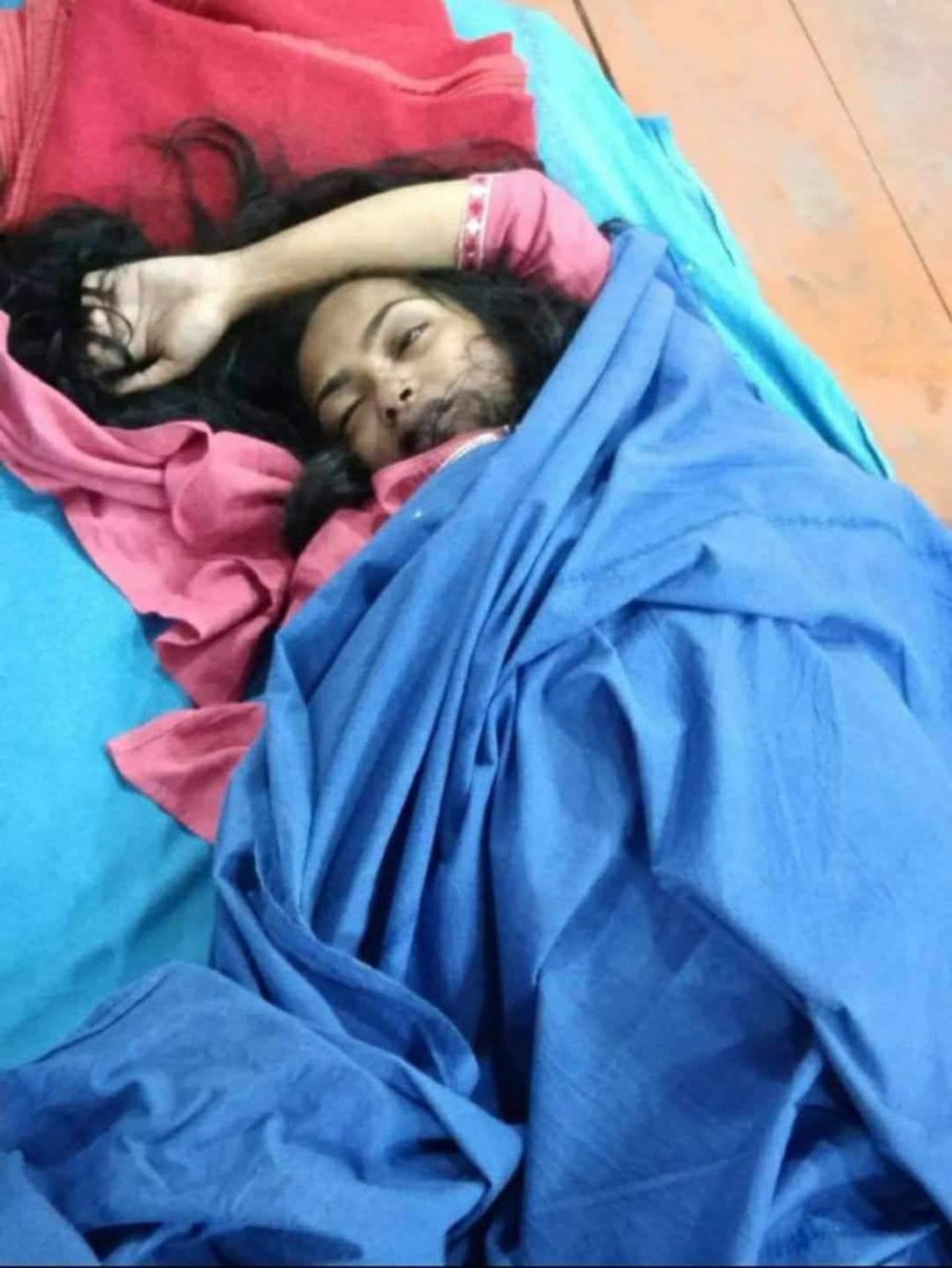 Mahendra3006's tweet photo. अगर तुम अपनी बहन के लिए शेर हो तो दूसरी की बहन के लिए सुअर मत बना करो।🤬
 #justiceformoumitadebnath https://t.co/HZW7NmJTVx