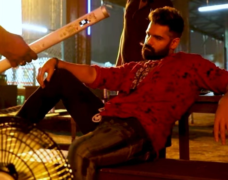 SankarSree3's tweet photo. Ee Fight lo #Manisharma Background Score Vera Level 🔥
#DoubleiSmart
#DoubleISMARTReview https://t.co/8PUNOxpAxZ