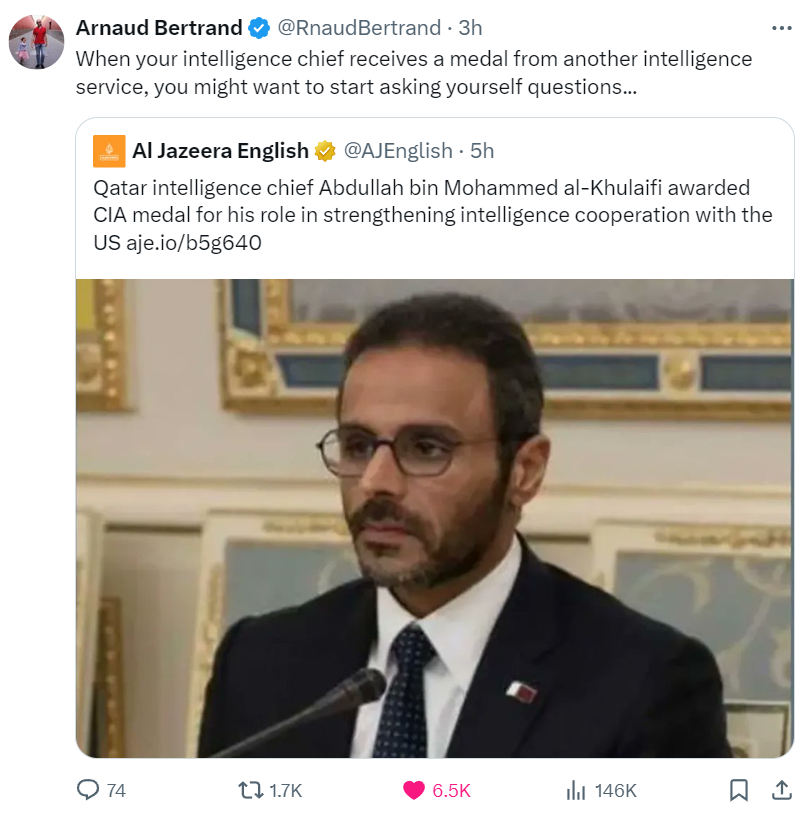 nayelshafei's tweet photo. *إذا حصل مدير مخابراتك على وسام من مخابرات دولة أخرى، فقد ينبغي أن تبدأ في مساءلة نفسك.*
قالها الدبلوماسي الفرنسي المتقاعد، ولم أقُلْها أنا، بمناسبة حصول عبد الله الخليفي، مدير المخابرات القطرية على جائزة من المخابرات المركزية الأمريكية. https://t.co/zKz5Q9svz3