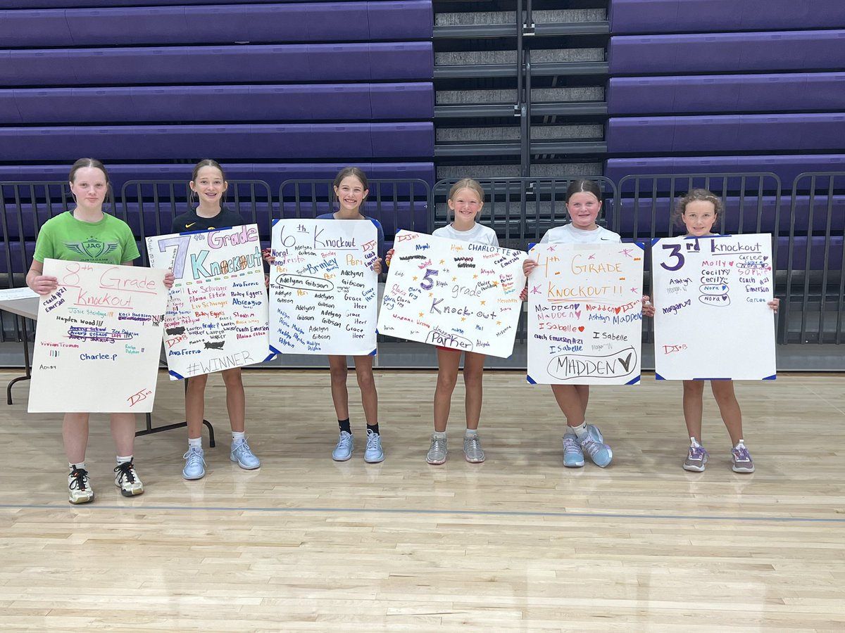 DuhawkWBB's tweet photo. Another amazing weekend of camp to put a bow on the summer! We had a ton of fun, had a ton of winners, and even got to enjoy some quality time as a team! https://t.co/a3BKKntd3F