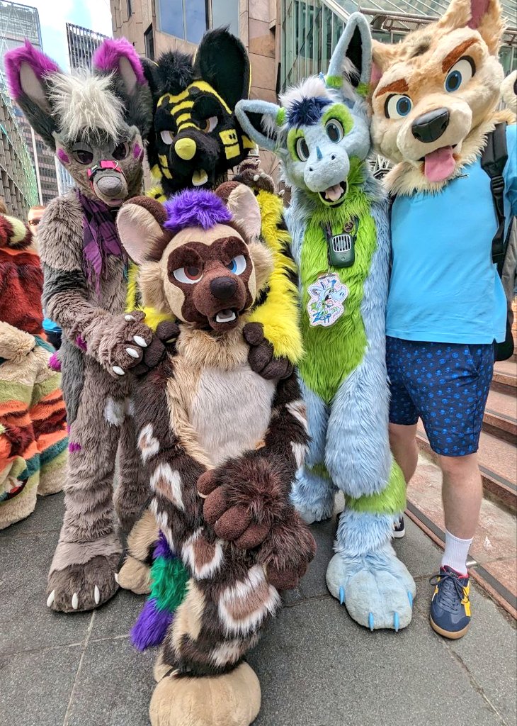 Zepp Dragon 🔜 NFC (@zeppdragon) on Twitter photo I'm surrounded by dogs and yeens 😋
#FursuitFriday #fursuit <a href="/KenningDog/">Fursuit Knife Fight</a>
📸 @GinTheDragon I'm surrounded by dogs and yeens 😋
#FursuitFriday #fursuit <a href="/KenningDog/">Fursuit Knife Fight</a>
📸 @GinTheDragon