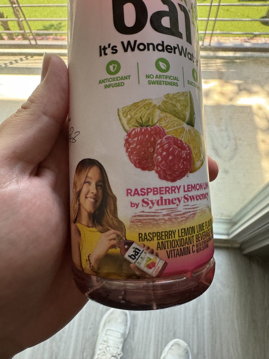 CJsaysit's tweet image. They say don't go grocery shopping when your hungry, now it's don't go grocery shopping when your horny SMH 🤦🏻