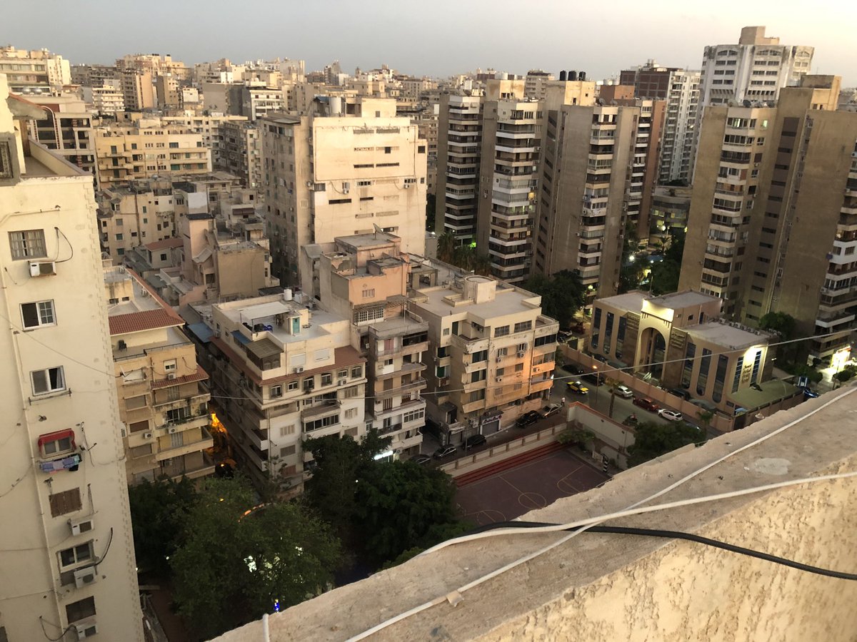 seifayman372's tweet photo. tool 3omry b5af mel mortafa3at w dlw2ty hya el 7eta el wa7ida el fiha hawa w b3rf afady dm8y https://t.co/eyrzYQxrGf