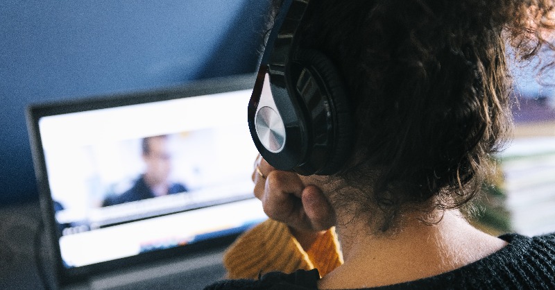 Energy4Europe's tweet photo. Our latest videos 📽️ are made for anybody interested in learning more about EU energy ⚡️ policy! 

They have subtitles in most EU languages and a short explanation with links for more information.

Now is perhaps a good time 🏖️ 😎 to watch &amp; discover?