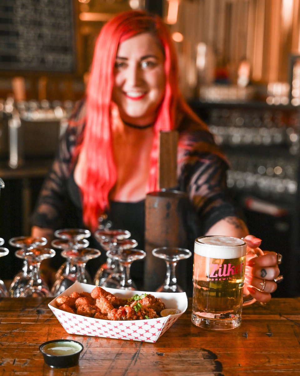 ZilkerBeer's tweet photo. NO CAP THIS IS THE REAL DEAL πΊπΒ SPICY MEAL DEAL: $10 gets you a 12oz crispy Icy Boy, 2 piece & tots!
Available M-TH from 2-5PM only here @ Zilker Brewing through August!
#spicymealdeal #spicyboys #icyboys #atxeats #zilkerbeer #zilkerbrewing https://t.co/S6MS5BUd81